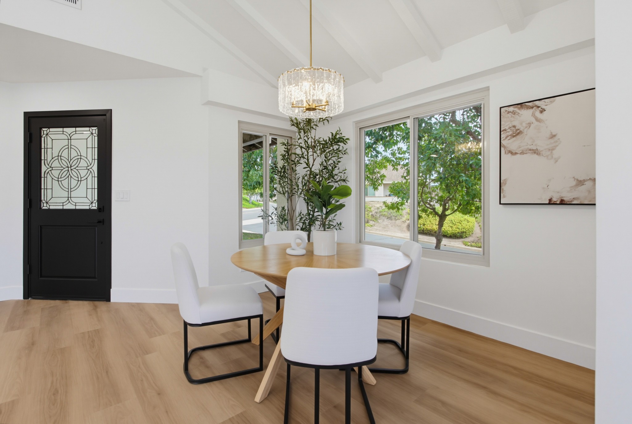 Virtual tour photo 10 of 52 for 17604 Camino Ancho