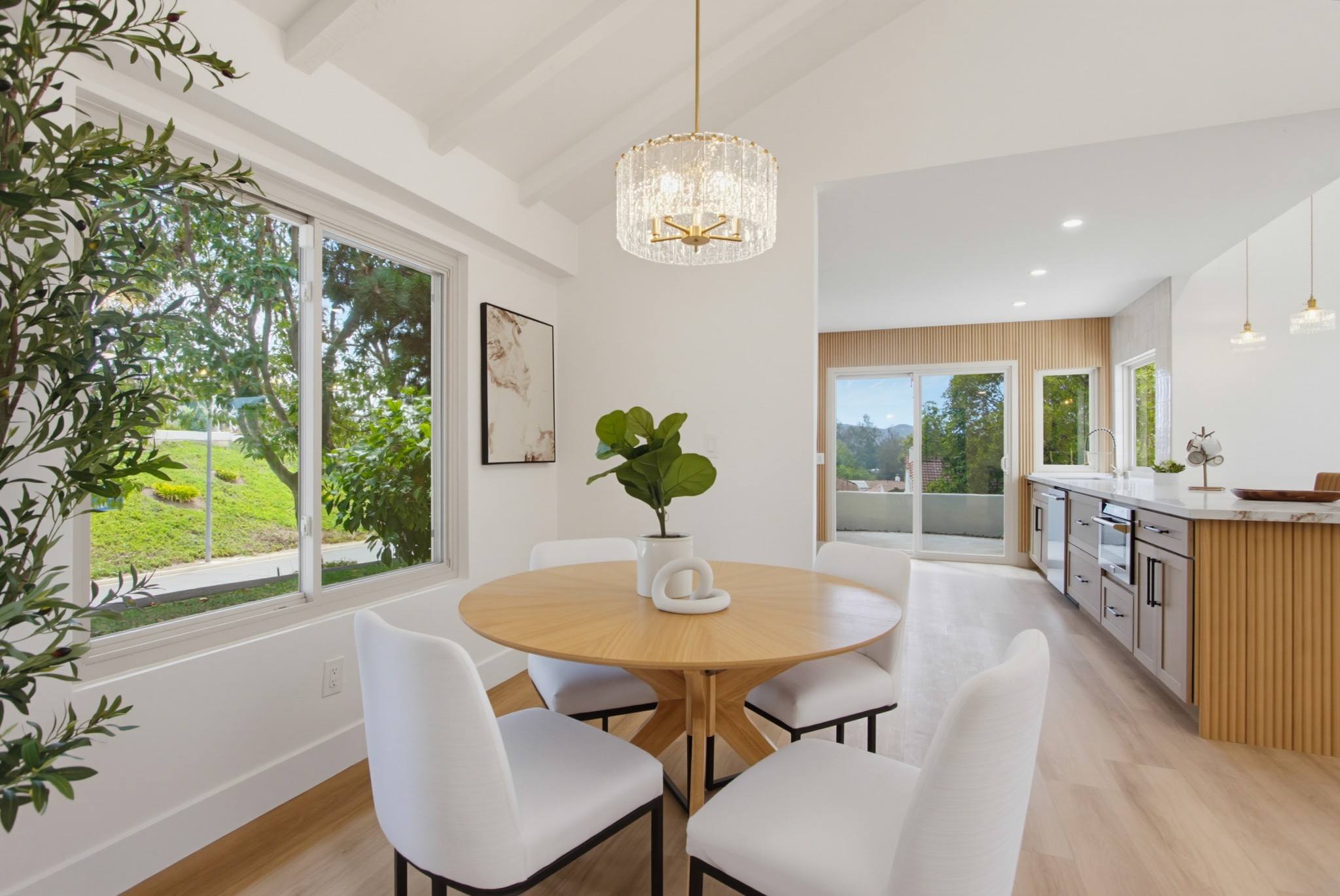 Virtual tour photo 15 of 52 for 17604 Camino Ancho