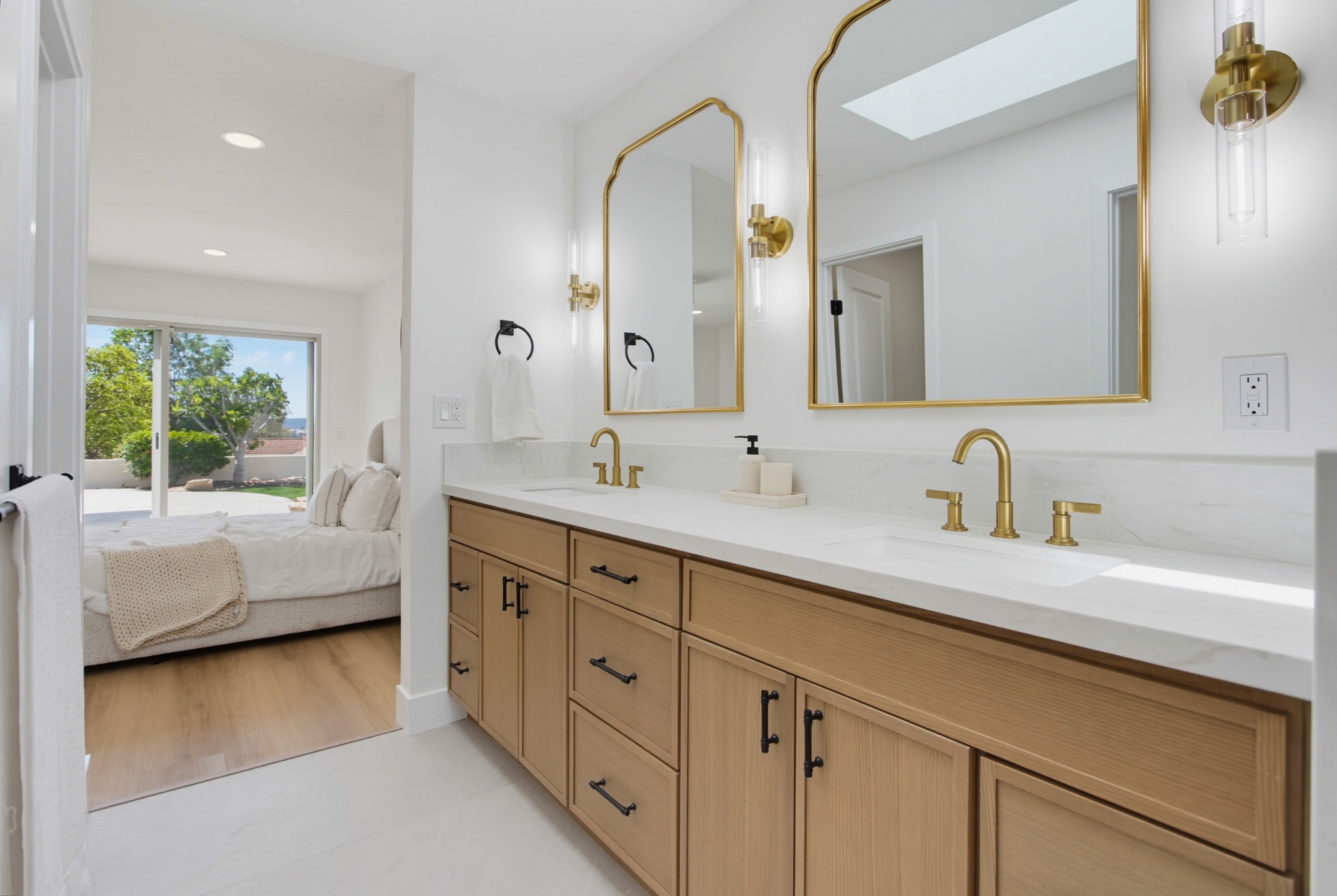 Virtual tour photo 32 of 52 for 17604 Camino Ancho