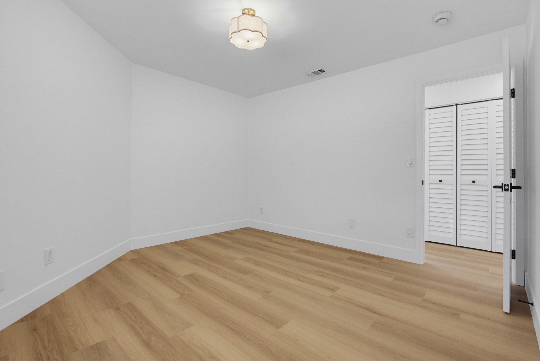 Virtual tour photo 35 of 52 for 17604 Camino Ancho