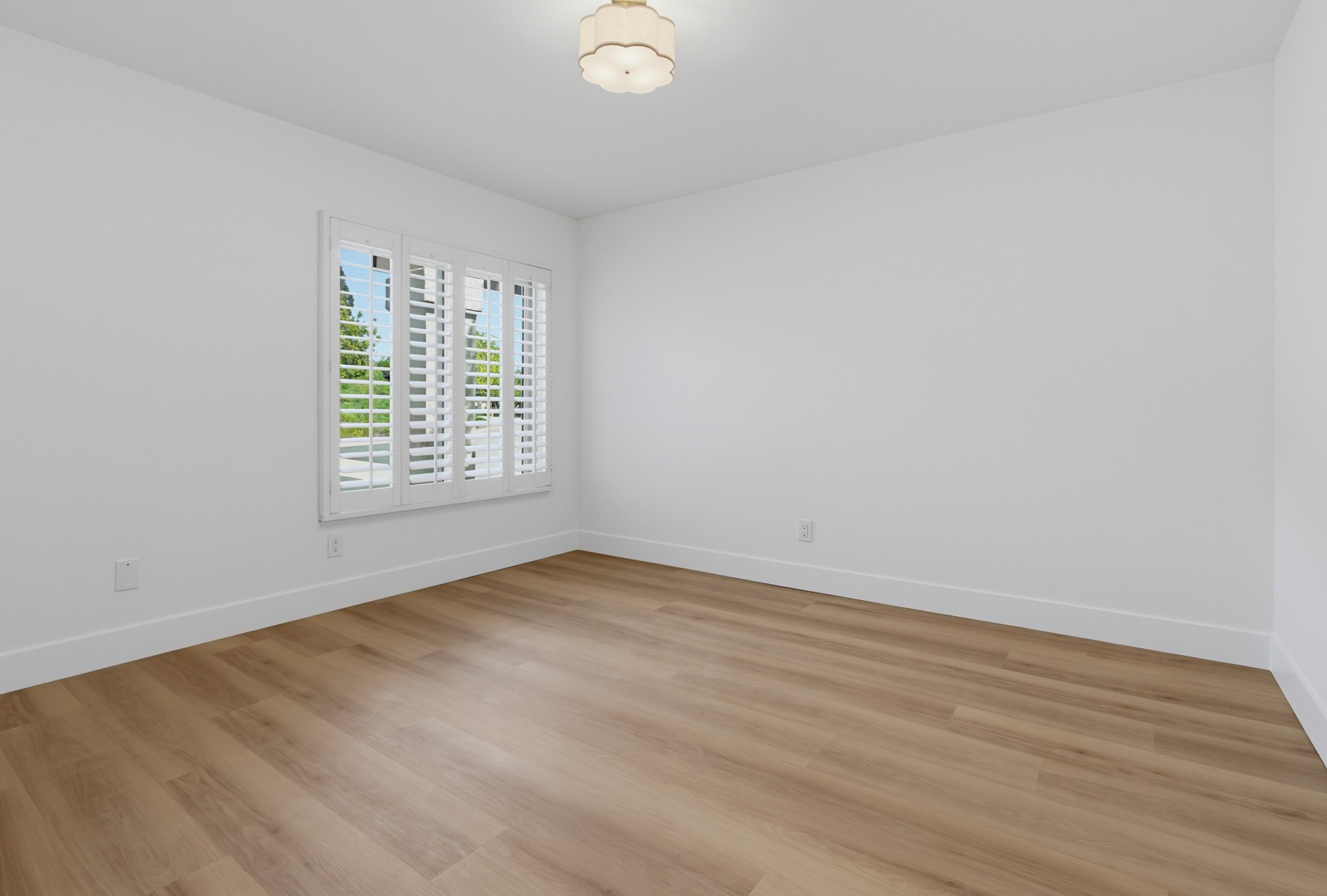 Virtual tour photo 37 of 52 for 17604 Camino Ancho