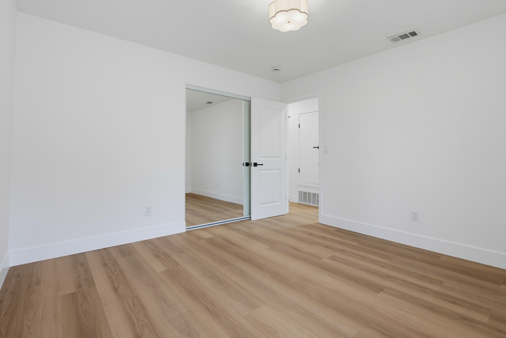 Virtual tour photo 38 of 52 for 17604 Camino Ancho