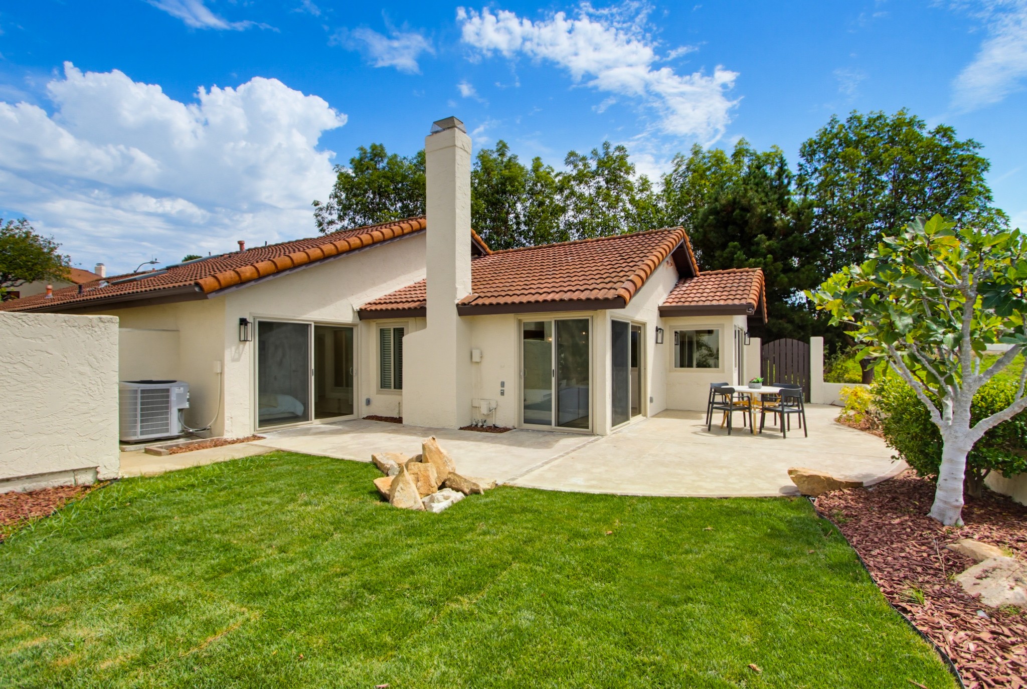Virtual tour photo 47 of 52 for 17604 Camino Ancho