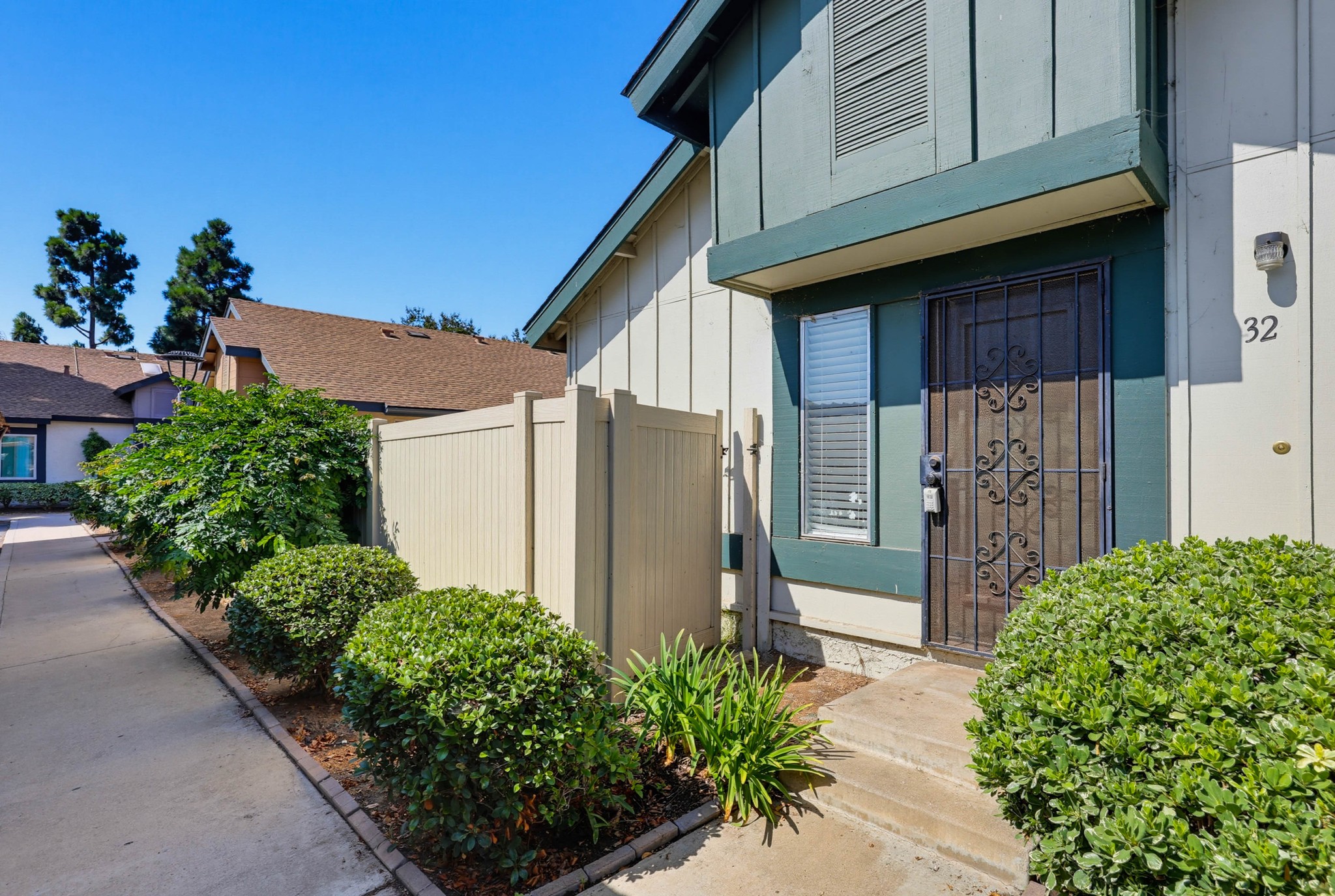 Virtual tour photo 5 of 31 for 1761 Hollister St Unit 32