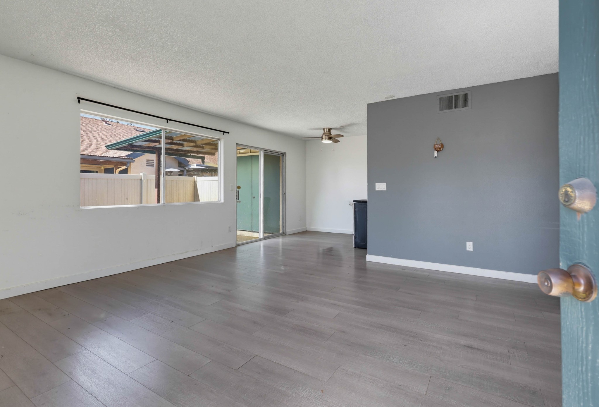 Virtual tour photo 6 of 31 for 1761 Hollister St Unit 32