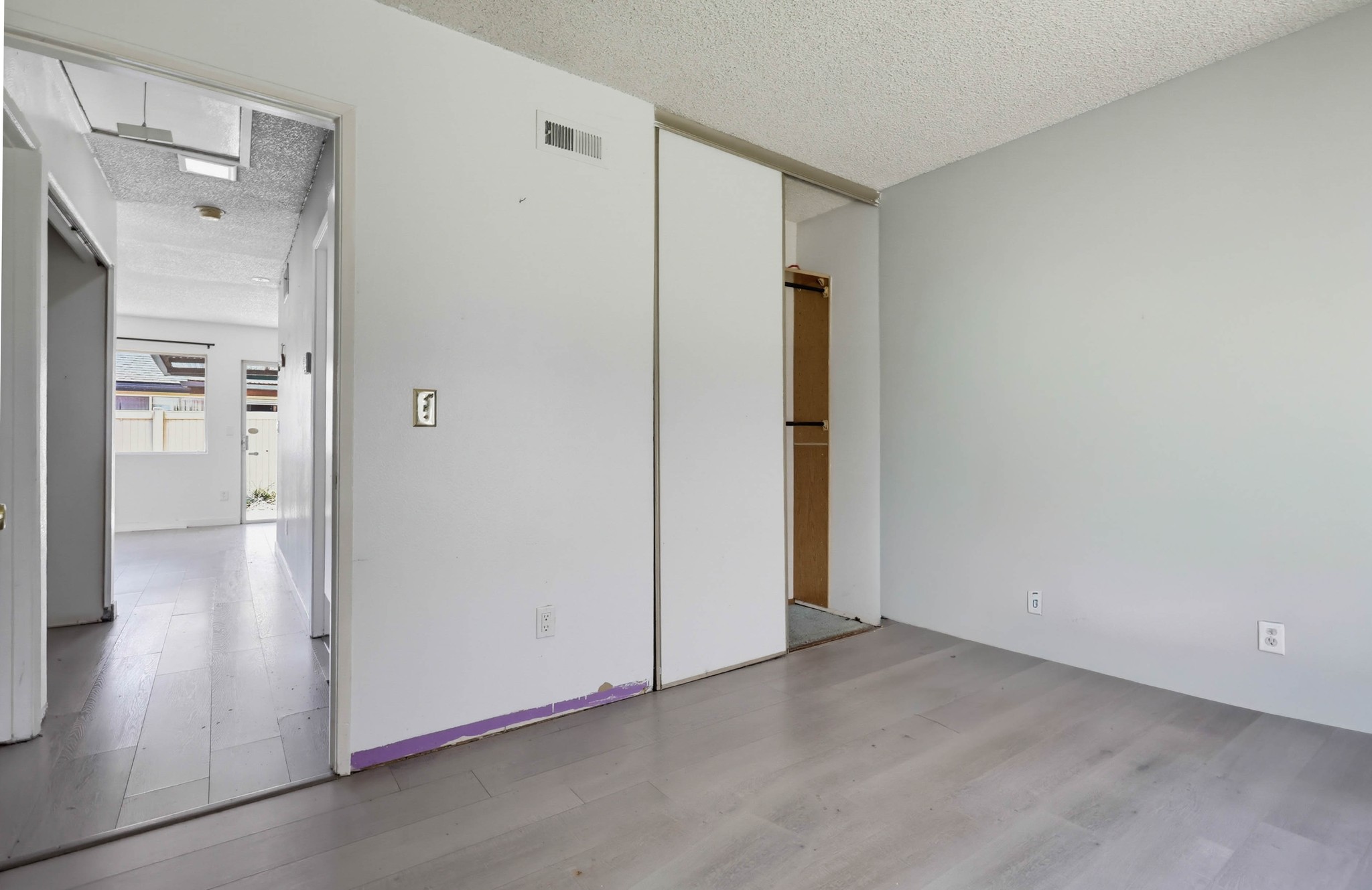 Virtual tour photo 18 of 31 for 1761 Hollister St Unit 32