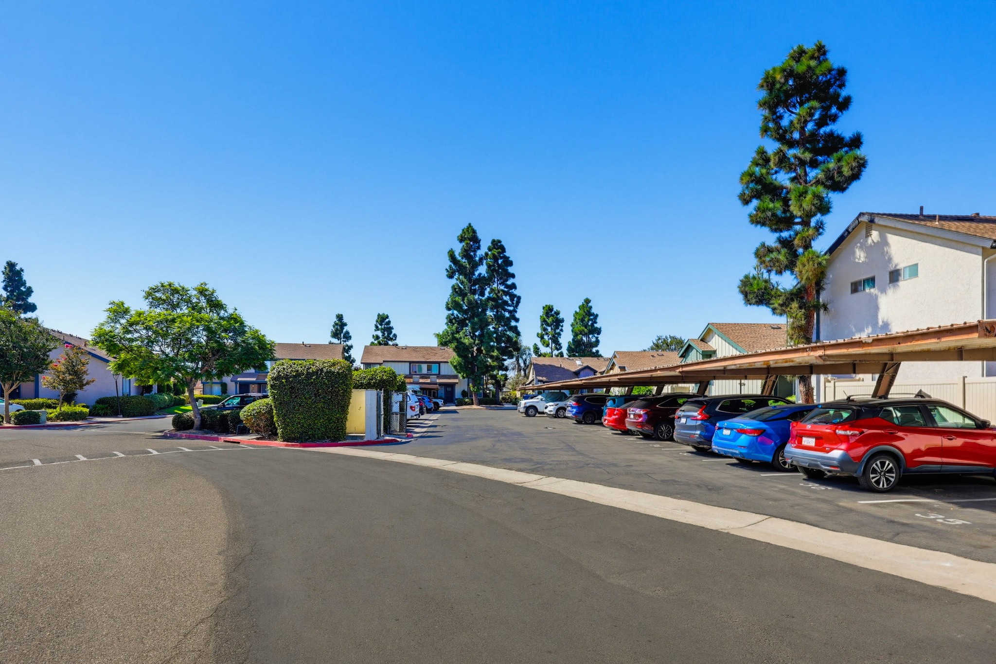 Virtual tour photo 29 of 31 for 1761 Hollister St Unit 32