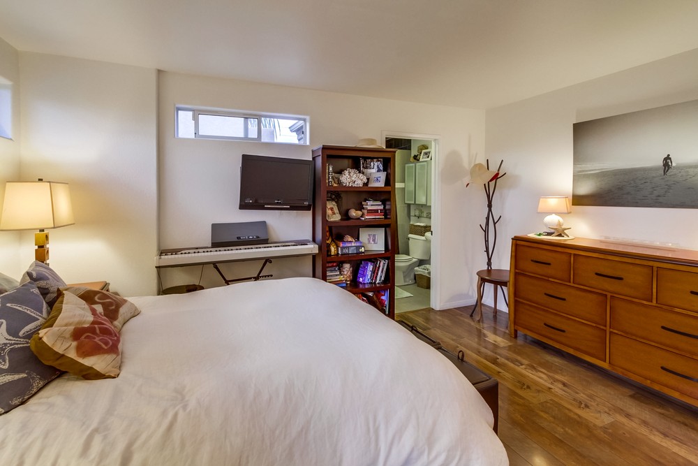 Virtual tour photo 21 of 41 for 1761 Hornblend St
