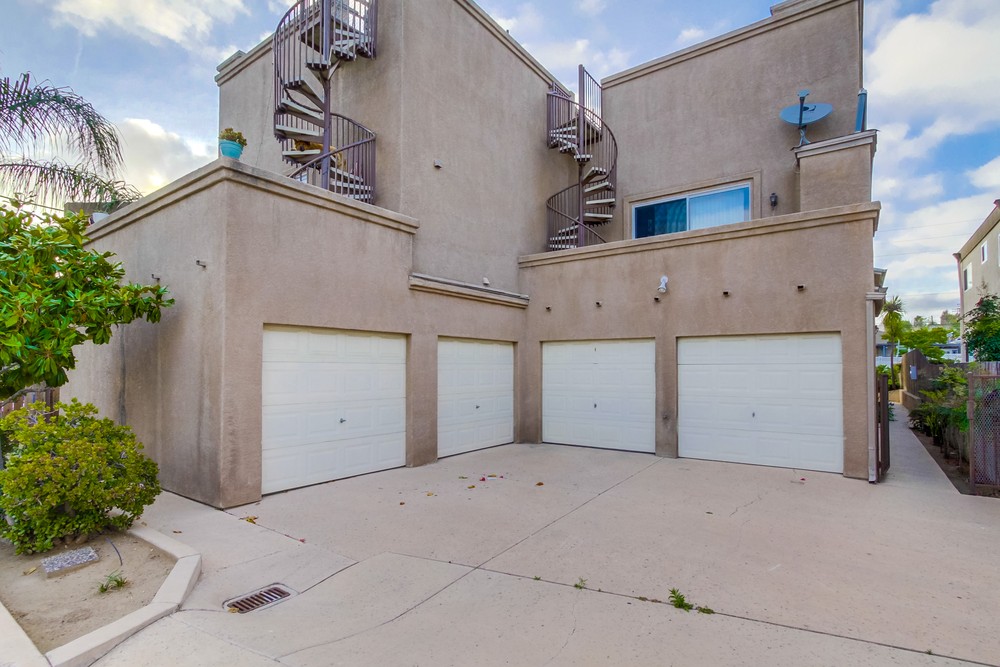 Virtual tour photo 39 of 41 for 1761 Hornblend St