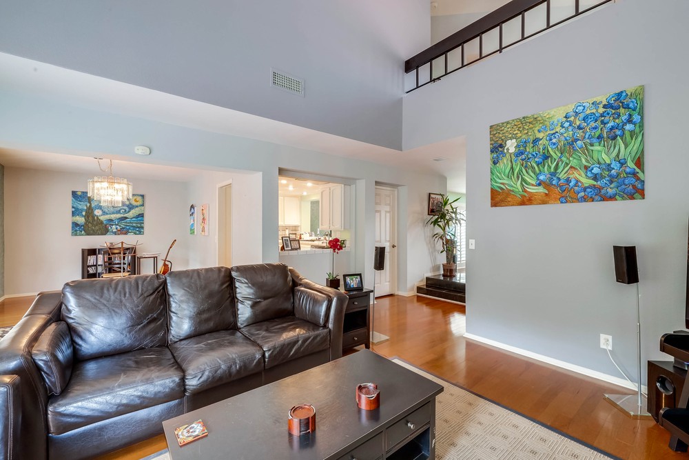 Virtual tour photo 15 of 42 for 17610 Marymont Pl