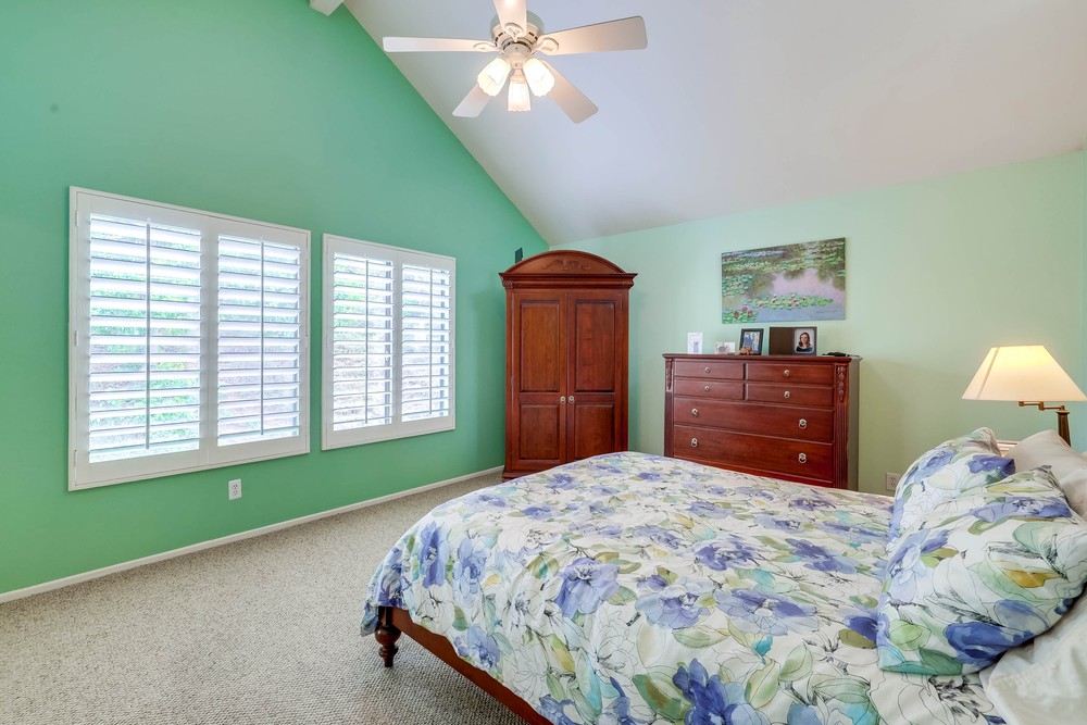 Virtual tour photo 24 of 42 for 17610 Marymont Pl