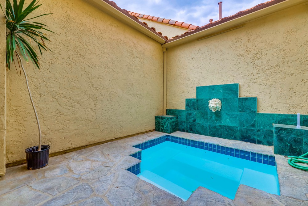 Virtual tour photo 34 of 42 for 17610 Marymont Pl
