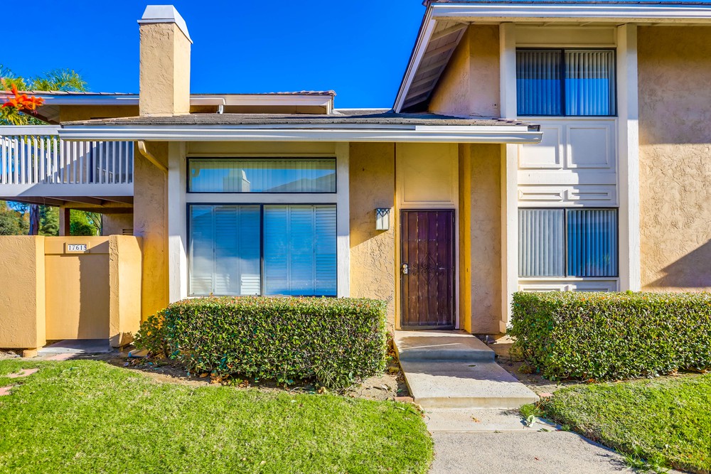 Virtual tour photo 3 of 36 for 17615 Fairlie Rd