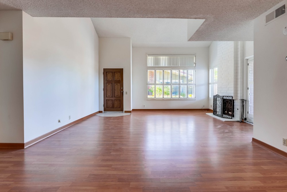 Virtual tour photo 9 of 36 for 17615 Fairlie Rd