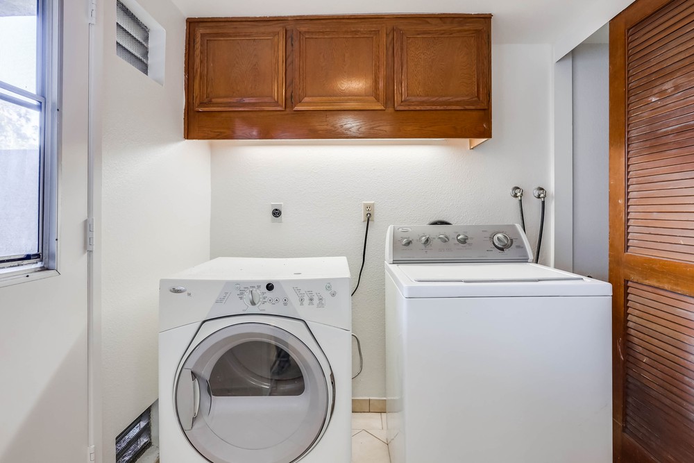 Virtual tour photo 16 of 36 for 17615 Fairlie Rd