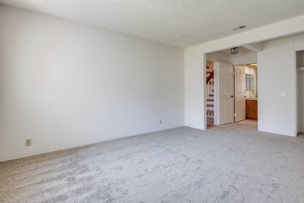 Virtual tour photo 19 of 36 for 17615 Fairlie Rd
