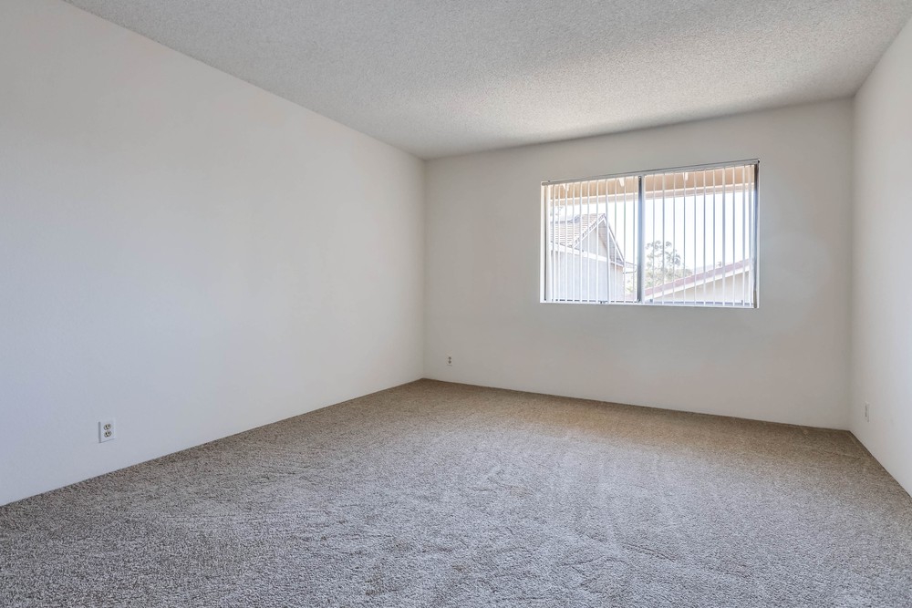 Virtual tour photo 22 of 36 for 17615 Fairlie Rd