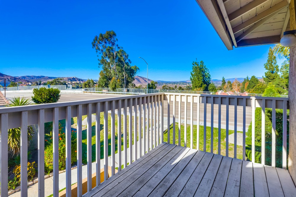Virtual tour photo 32 of 36 for 17615 Fairlie Rd