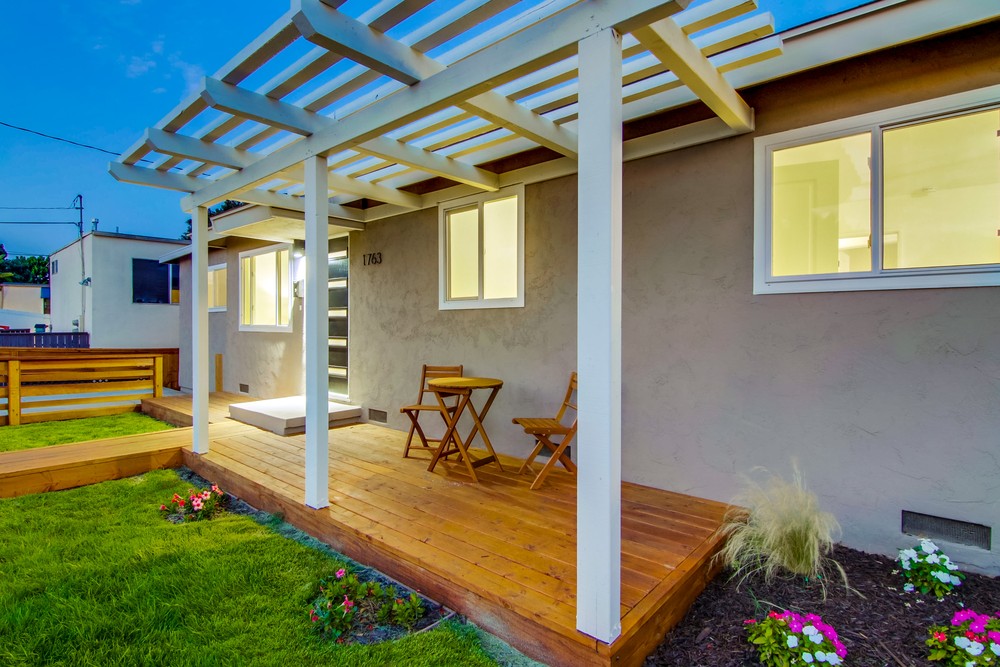 Virtual tour photo 8 of 68 for 1763 Pentuckett Ave