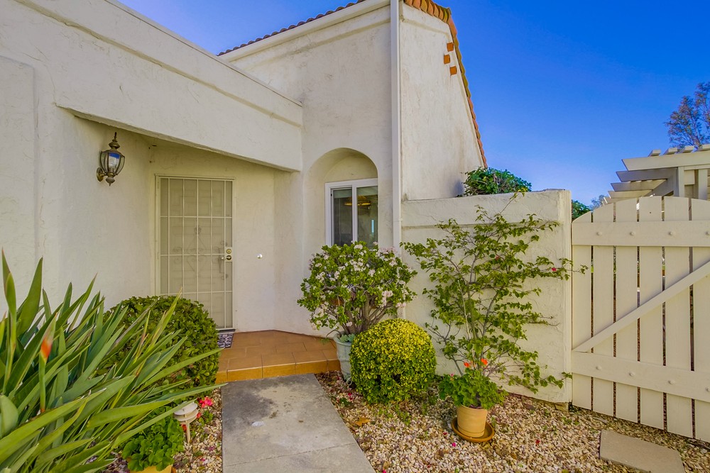 Virtual tour photo 5 of 36 for 17662 Camino Ancho