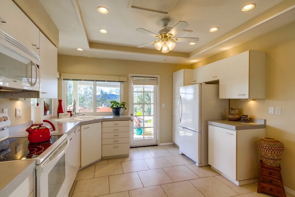 Virtual tour photo 14 of 36 for 17662 Camino Ancho