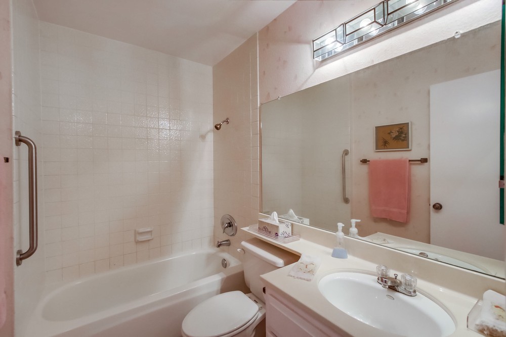 Virtual tour photo 17 of 51 for 17676 Corte Sobrado