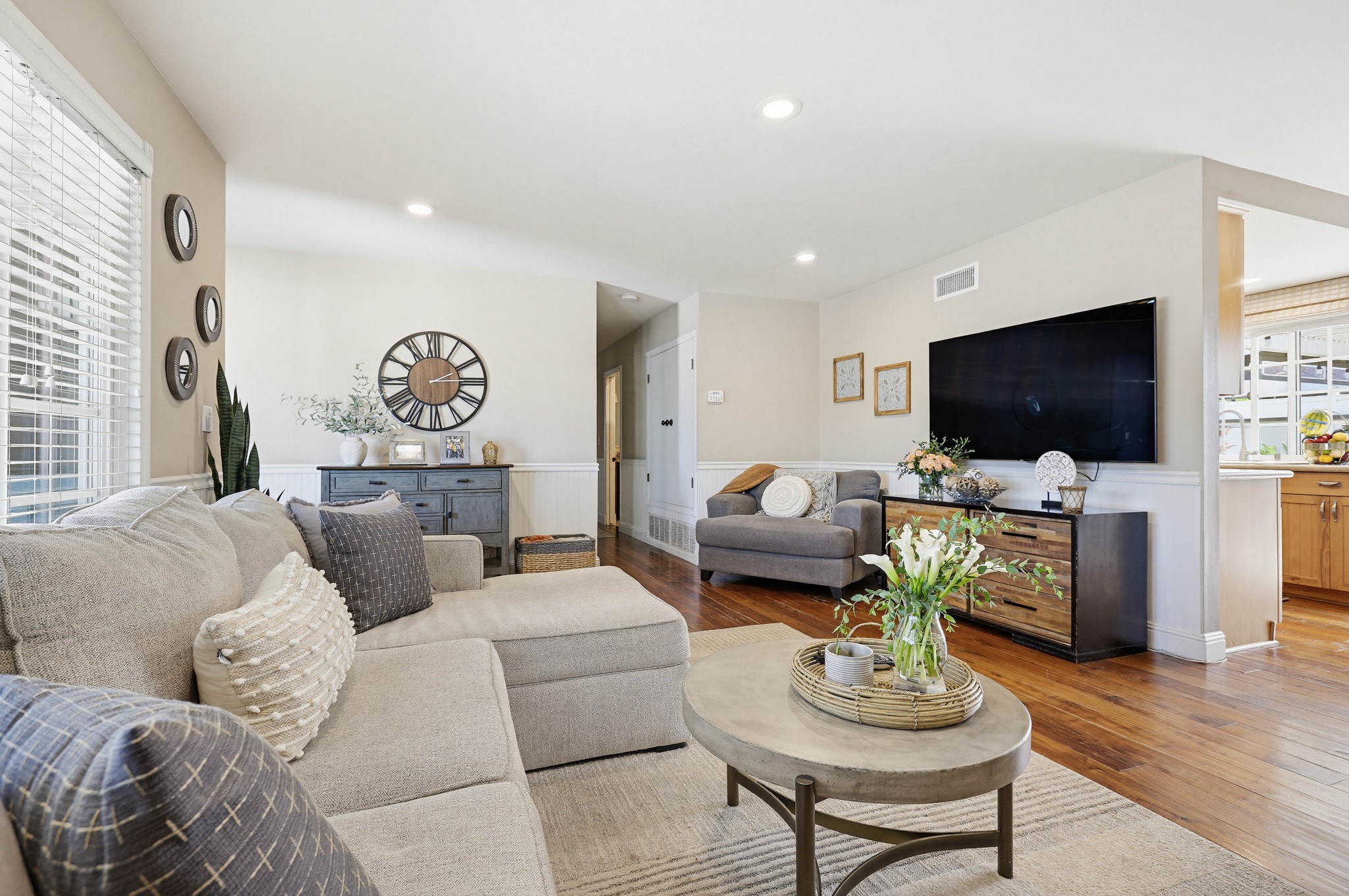 Virtual tour photo 14 of 51 for 17711 Edwards St