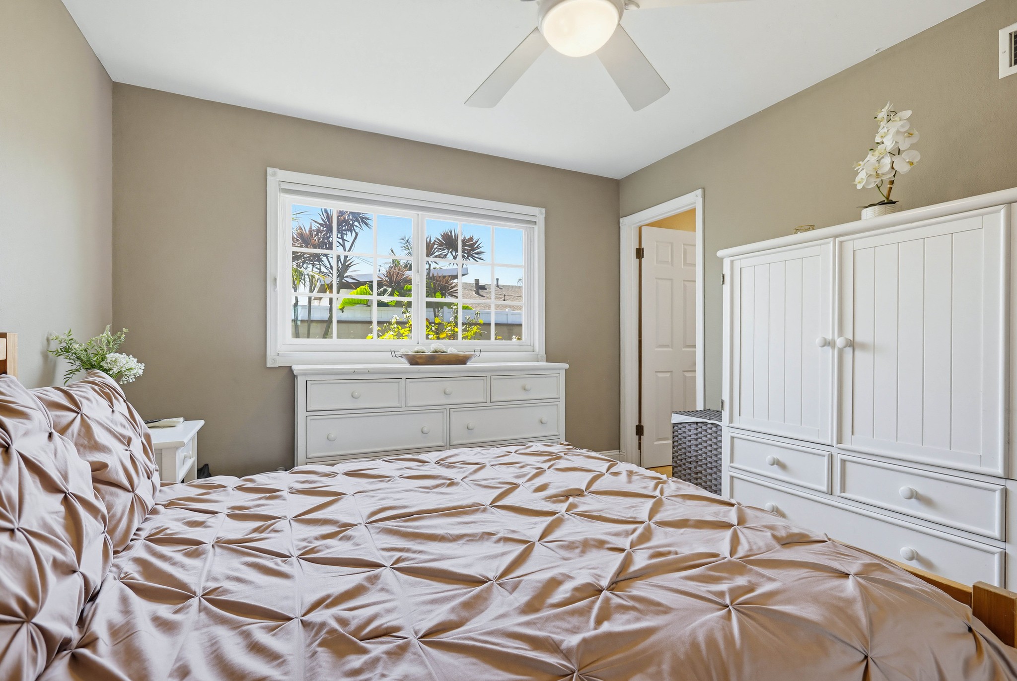 Virtual tour photo 28 of 51 for 17711 Edwards St