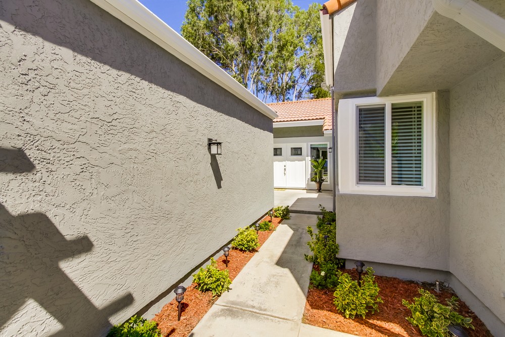 Virtual tour photo 5 of 45 for 17738 Alacran Ct