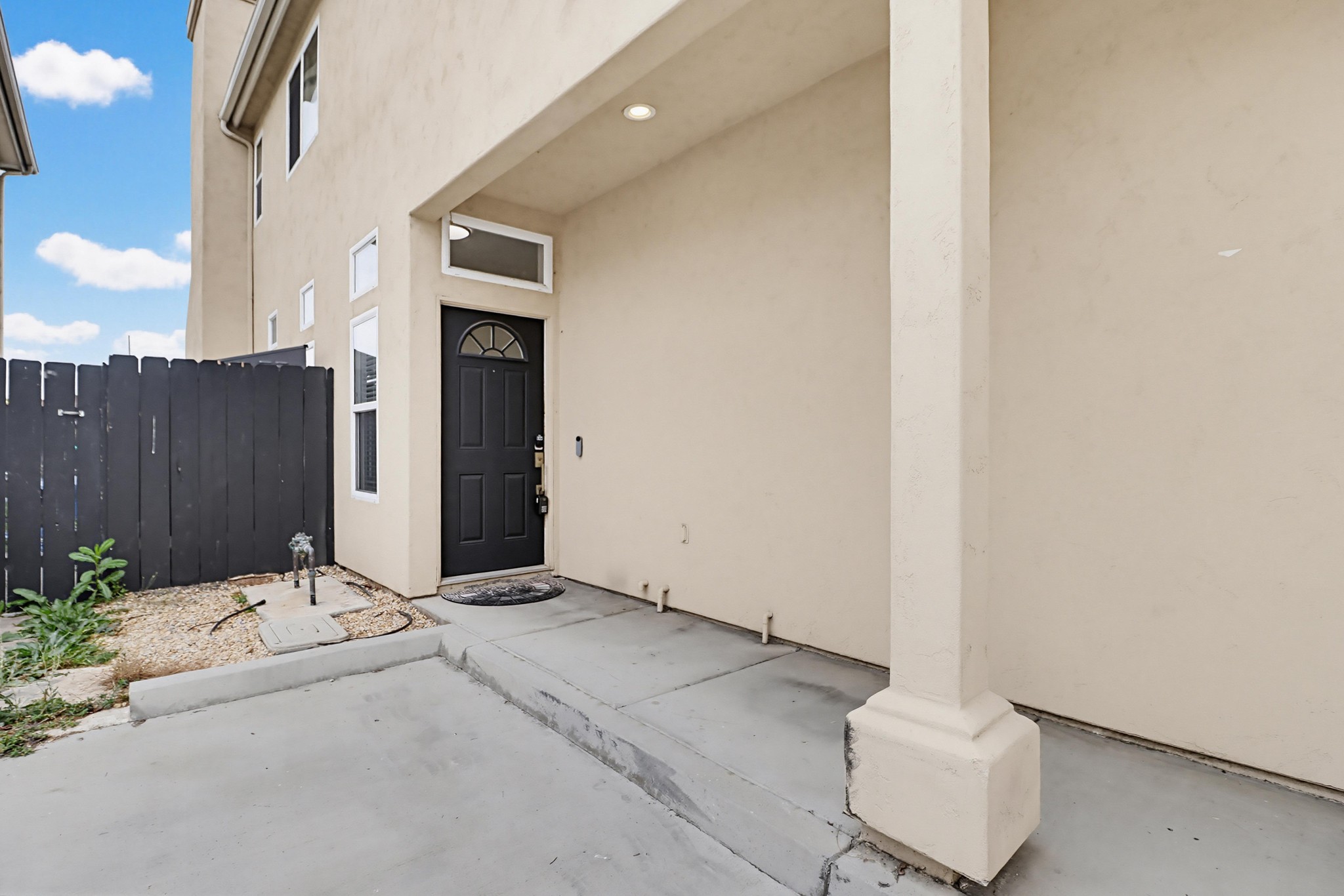 Virtual tour photo 6 of 50 for 1774 Elm Ave