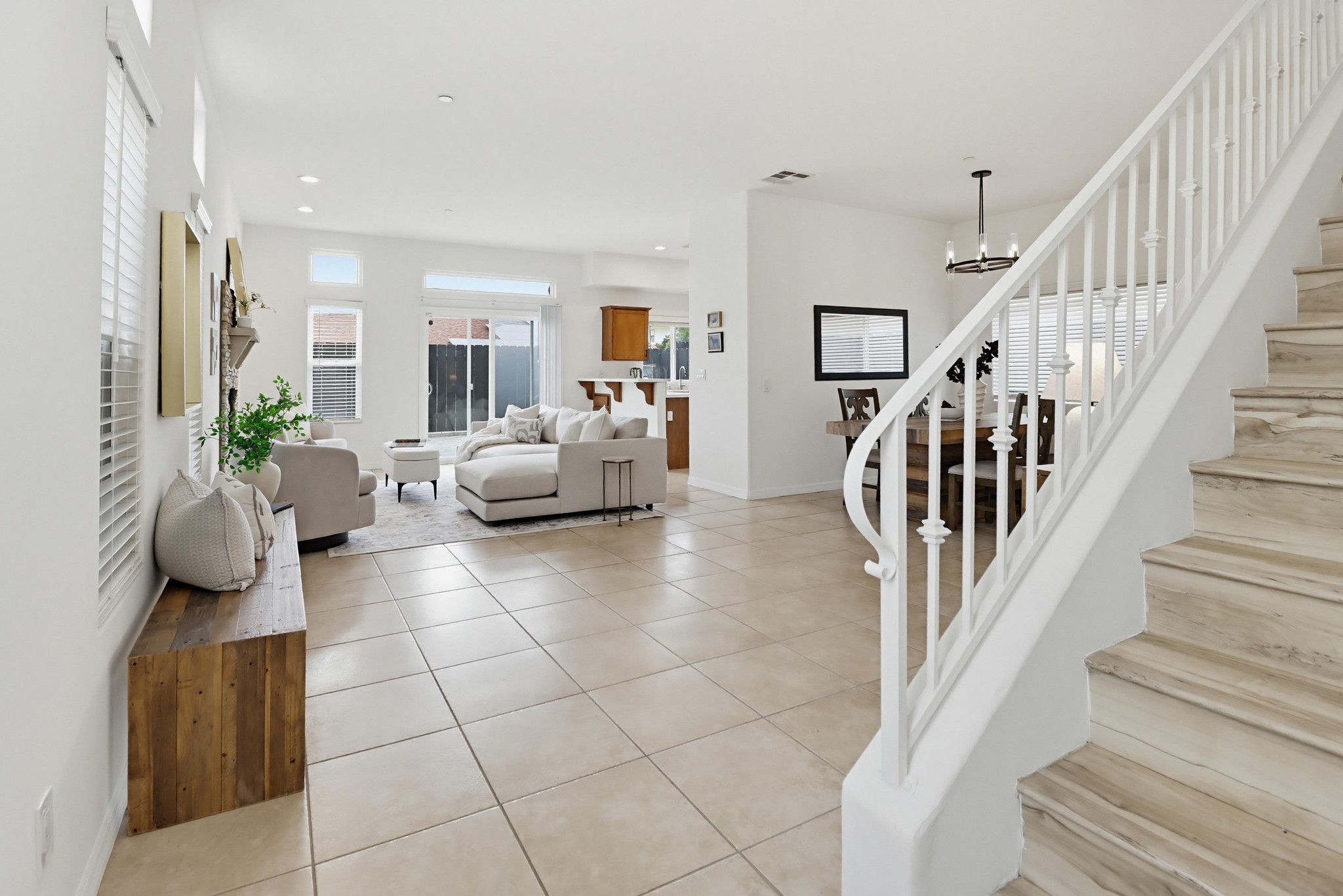 Virtual tour photo 7 of 50 for 1774 Elm Ave