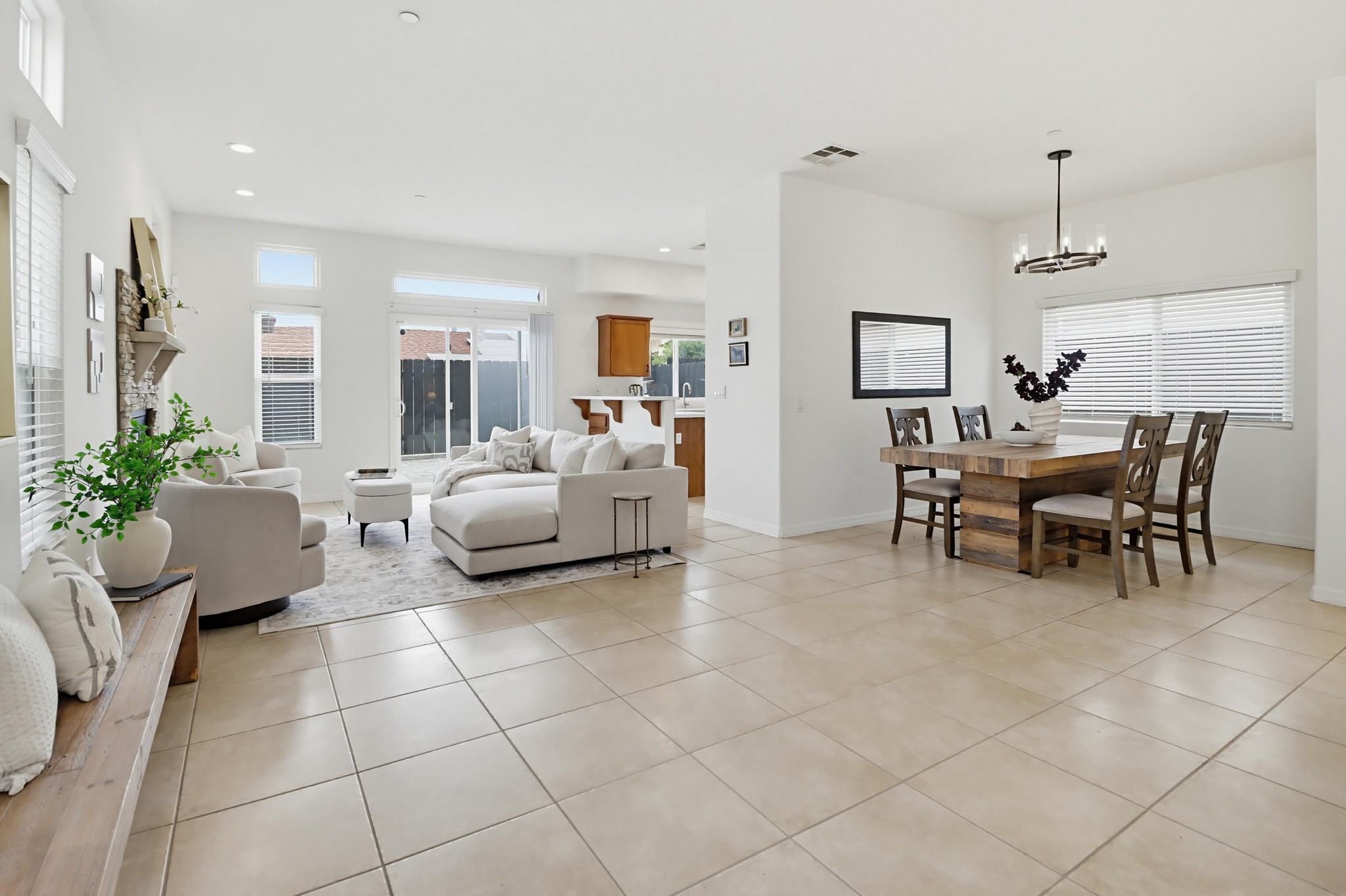 Virtual tour photo 8 of 50 for 1774 Elm Ave
