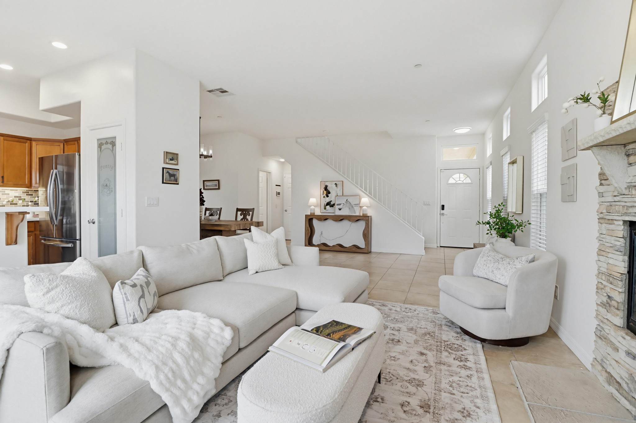 Virtual tour photo 13 of 50 for 1774 Elm Ave