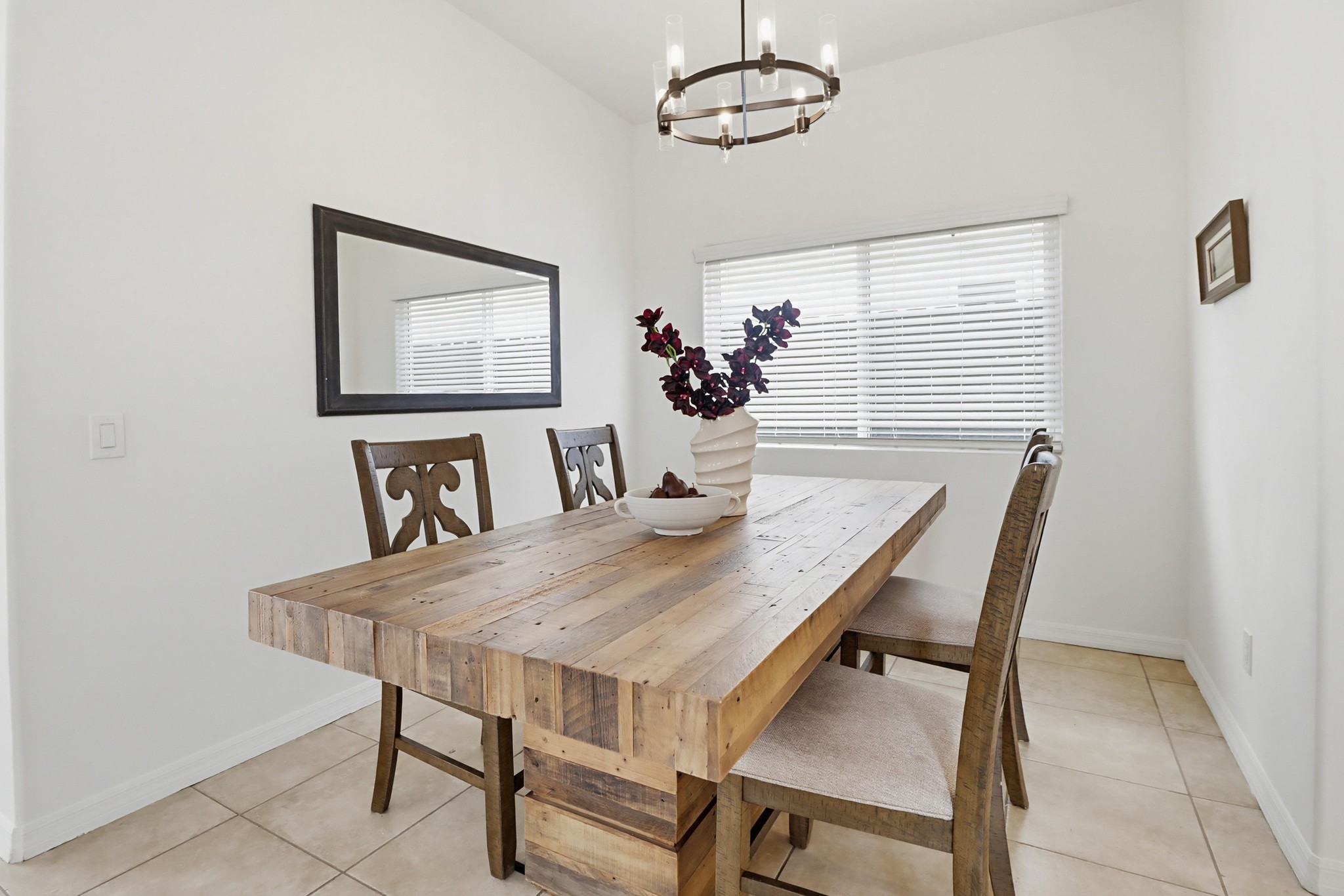 Virtual tour photo 16 of 50 for 1774 Elm Ave