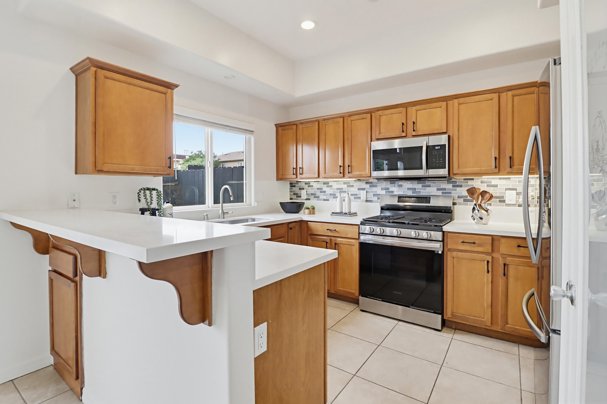 Virtual tour photo 17 of 50 for 1774 Elm Ave