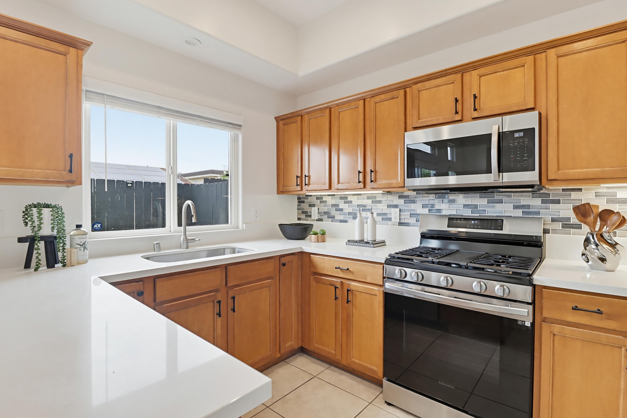 Virtual tour photo 20 of 50 for 1774 Elm Ave