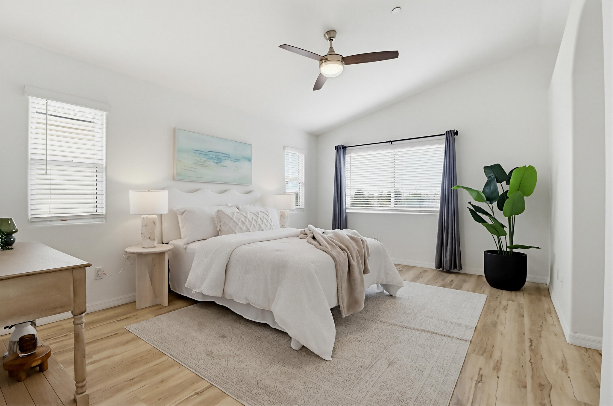 Virtual tour photo 26 of 50 for 1774 Elm Ave