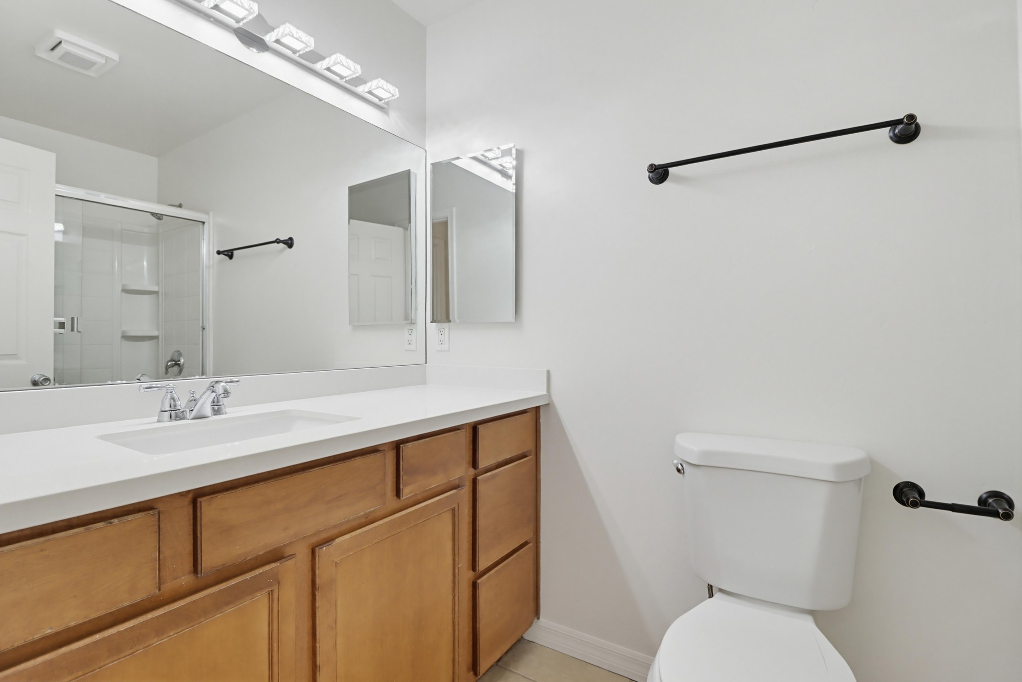 Virtual tour photo 38 of 50 for 1774 Elm Ave