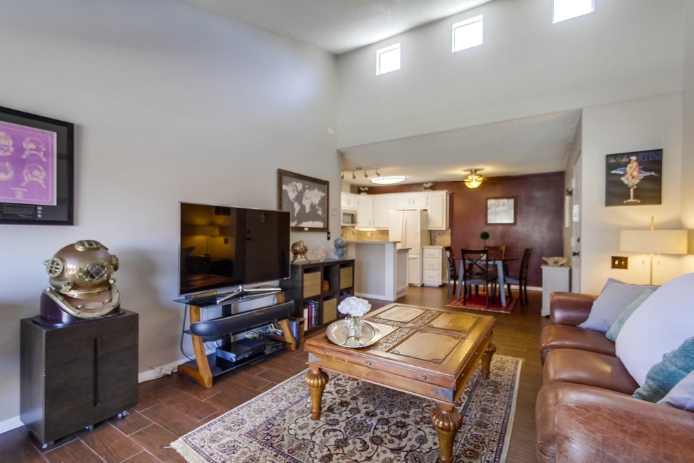 Virtual tour photo 11 of 43 for 1775 Diamond Street #312