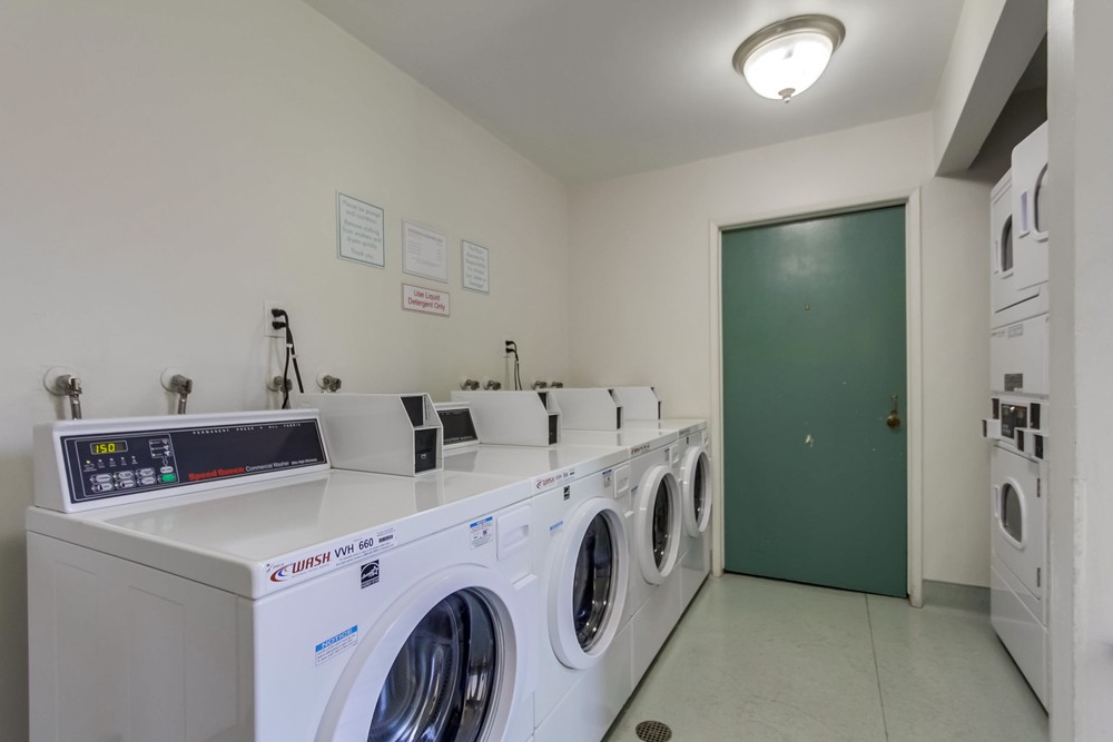 Virtual tour photo 28 of 43 for 1775 Diamond Street #312