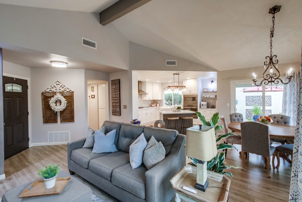 Virtual tour photo 8 of 36 for 17756 Corte Sobrado