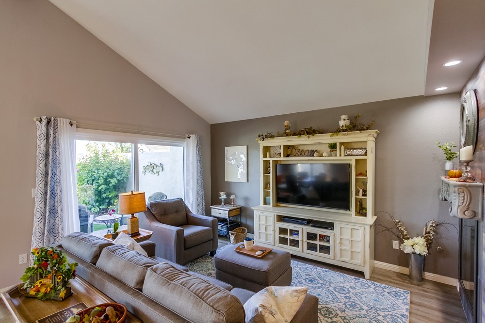 Virtual tour photo 11 of 42 for 17756 Corte Sobrado