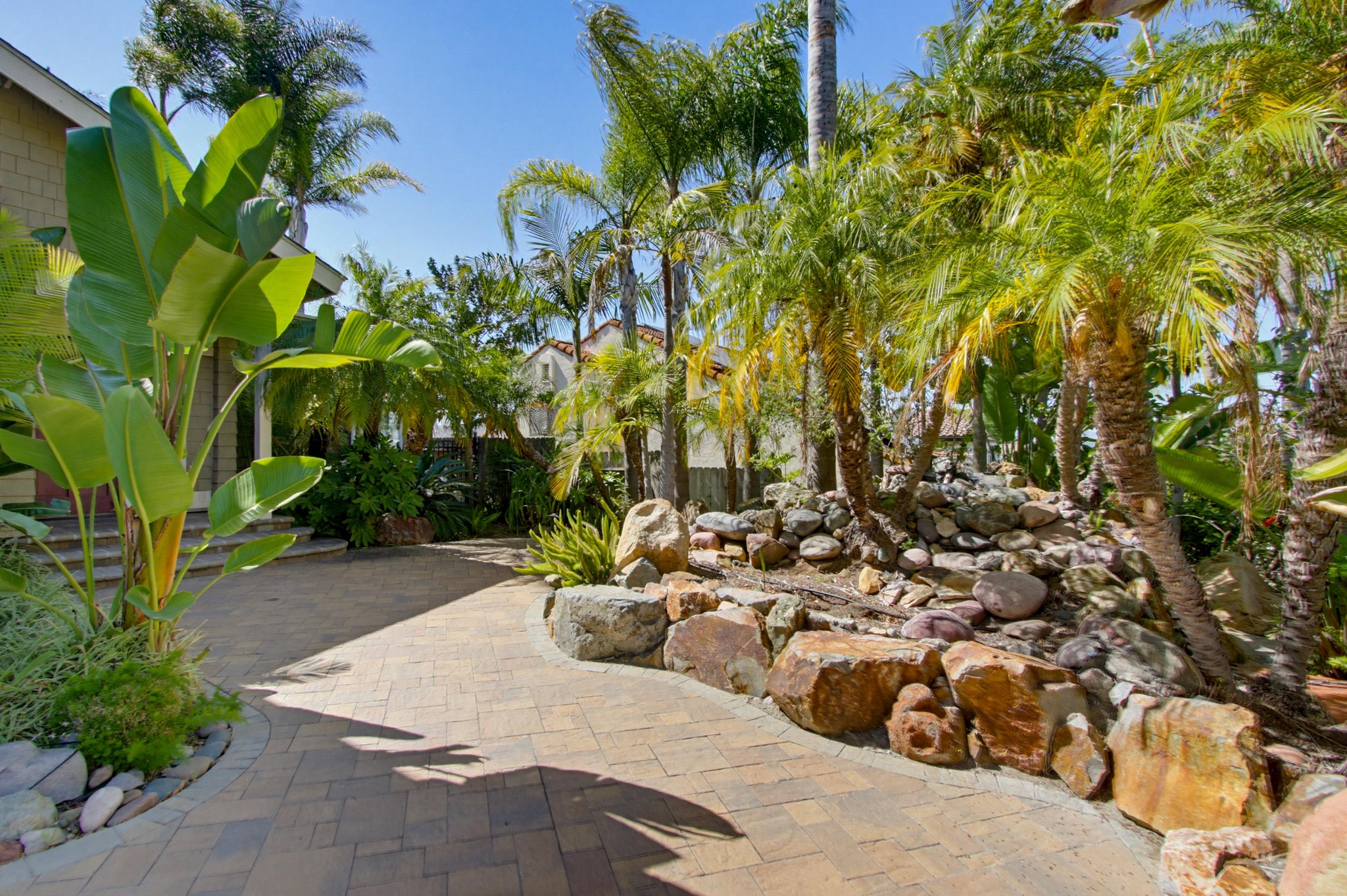 Virtual tour photo 6 of 64 for 17766 Aguamiel Rd