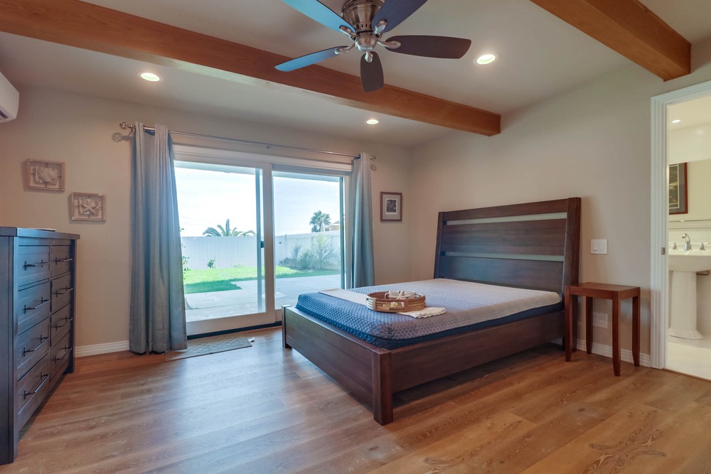 Virtual tour photo 20 of 40 for 1777 Plum St