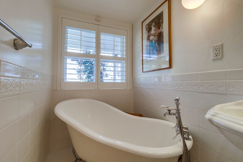 Virtual tour photo 24 of 40 for 1777 Plum St