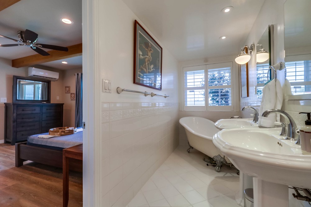 Virtual tour photo 26 of 40 for 1777 Plum St