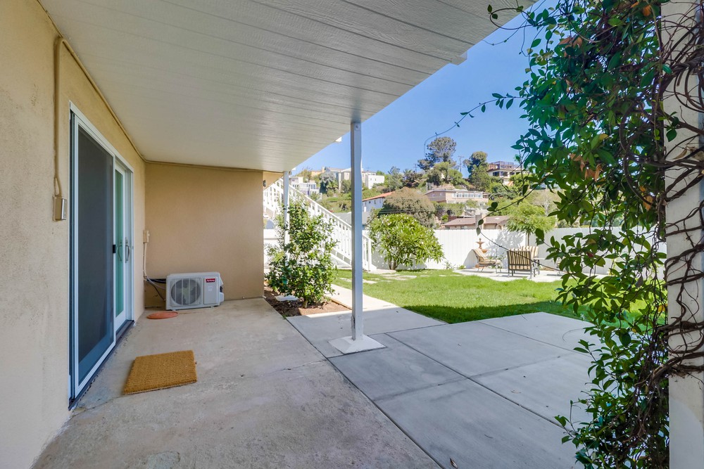 Virtual tour photo 33 of 40 for 1777 Plum St