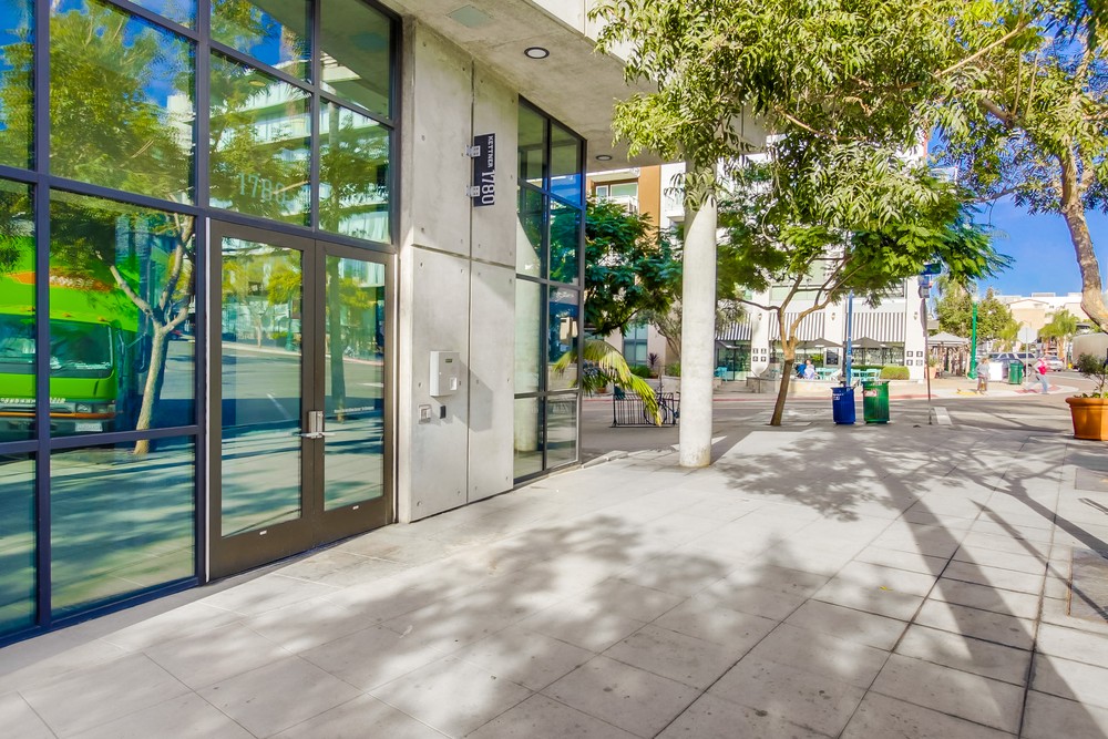 Virtual tour photo 4 of 43 for 1780 Kettner Blvd #201