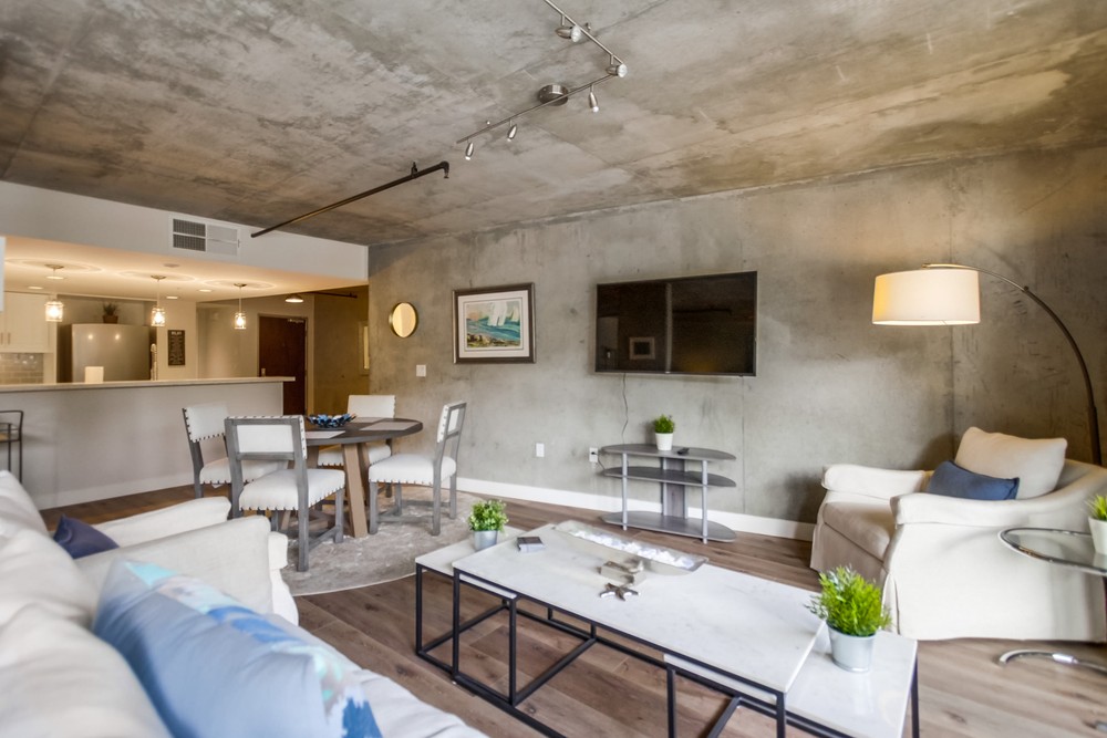 Virtual tour photo 8 of 43 for 1780 Kettner Blvd #201