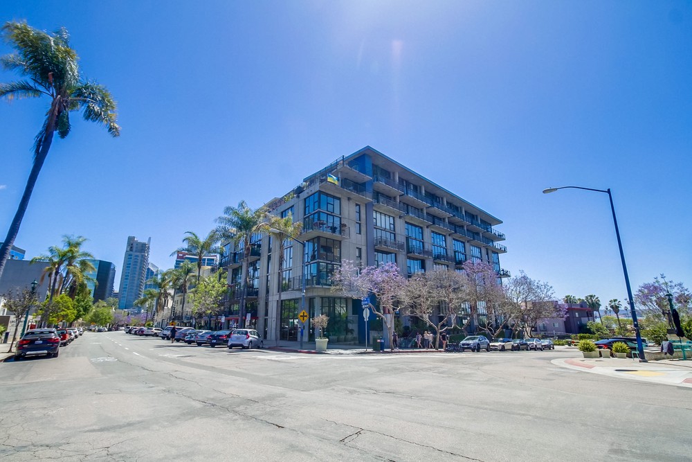Virtual tour photo 1 of 61 for 1780 Kettner Blvd